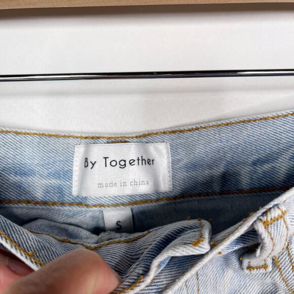 By Together S Light Wash Button Fly Denim Jean Shorts Cut Off Fray Hem Cotton - Picture 7 of 8